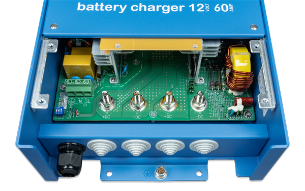 CENTAUR BATTERY CHARGER 12V/60A (3)