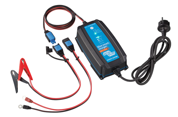 BLUE SMART IP65  CHARGER 12V/10A+DC CONNECTOR