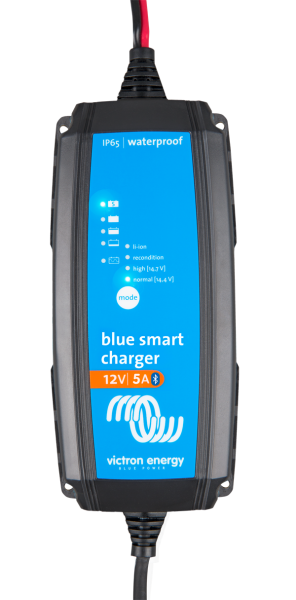BLUE SMART IP65S CHARGER12V/5A+DC CONNECTOR