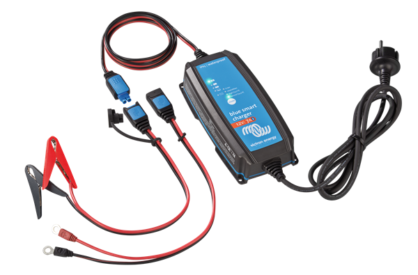 BLUE SMART IP65 CHARGER12V/7A+DC CONNECTOR
