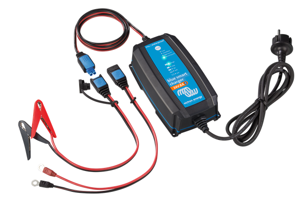 BLUE SMART IP65 CHARGER24V/8A+DC CONNECTOR