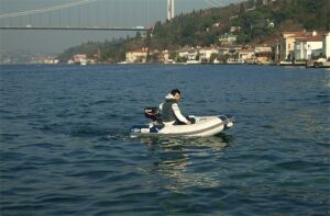 X-Cape Şişme Tabanlı Bot  Boy 230 cm En 134 cm Koyu Gri-Açık Gri